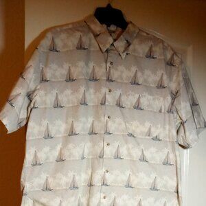 Short Sleeve Men's Shirt, size XXL